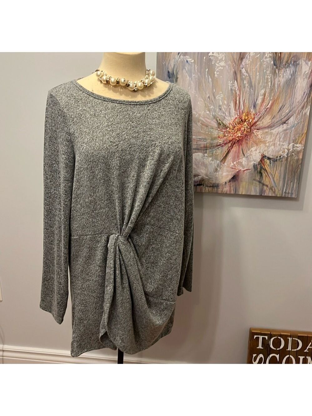 😍CLEARANCE - LILY MORGAN Grey Twist Hem Lightweight Knit Sweater Size 3X - Picture 2 of 12